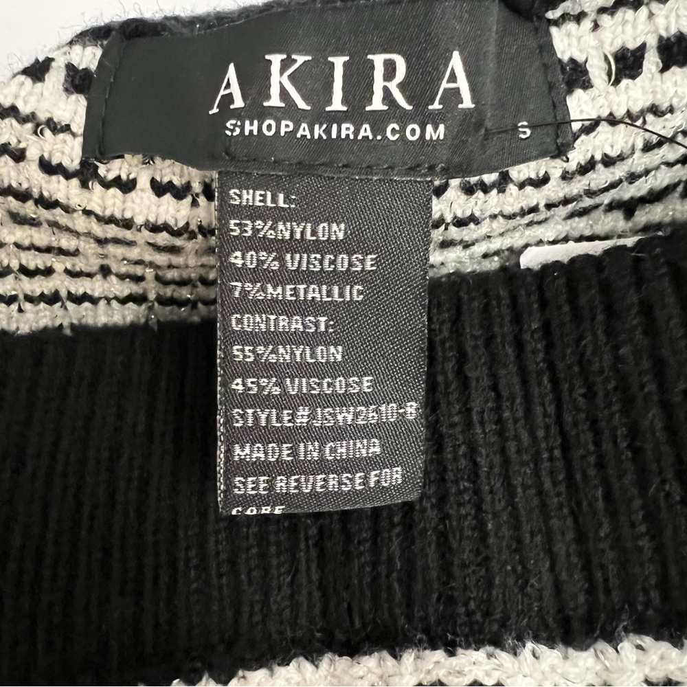 NWT AKIRA Tweed Mini Skirt with Gold Buttons - Picture 9 of 10